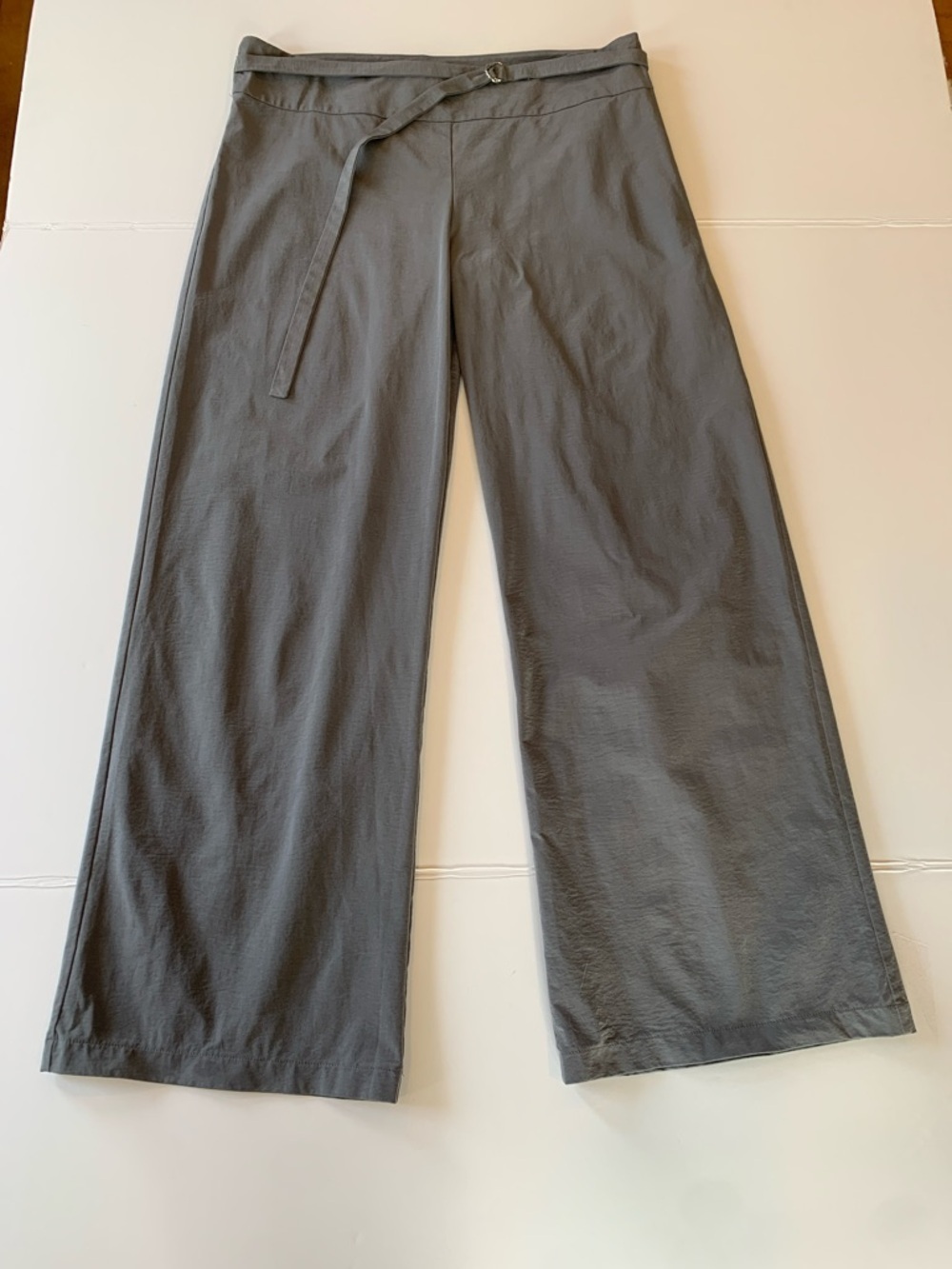 MNG By Mango Women’s Large Self Belt Side Zip Wide Leg Gray Trousers Dress Pants